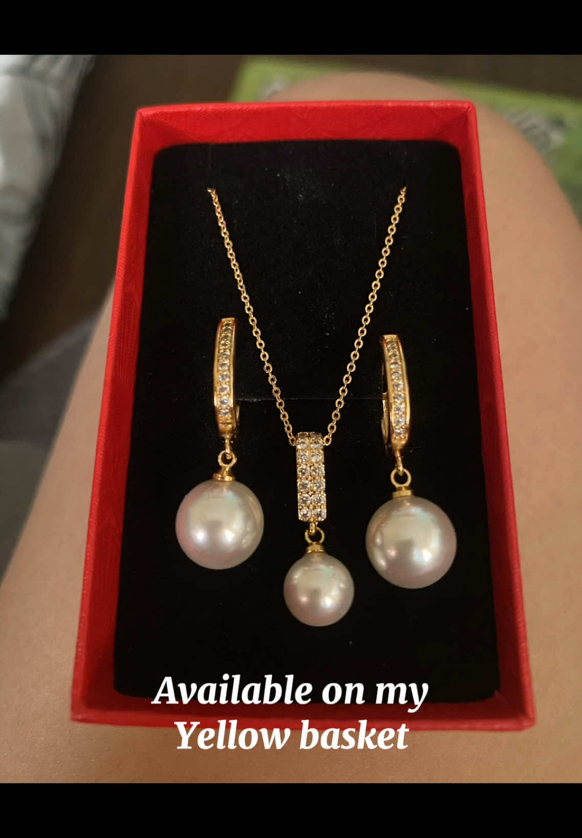 @DYEN Collections