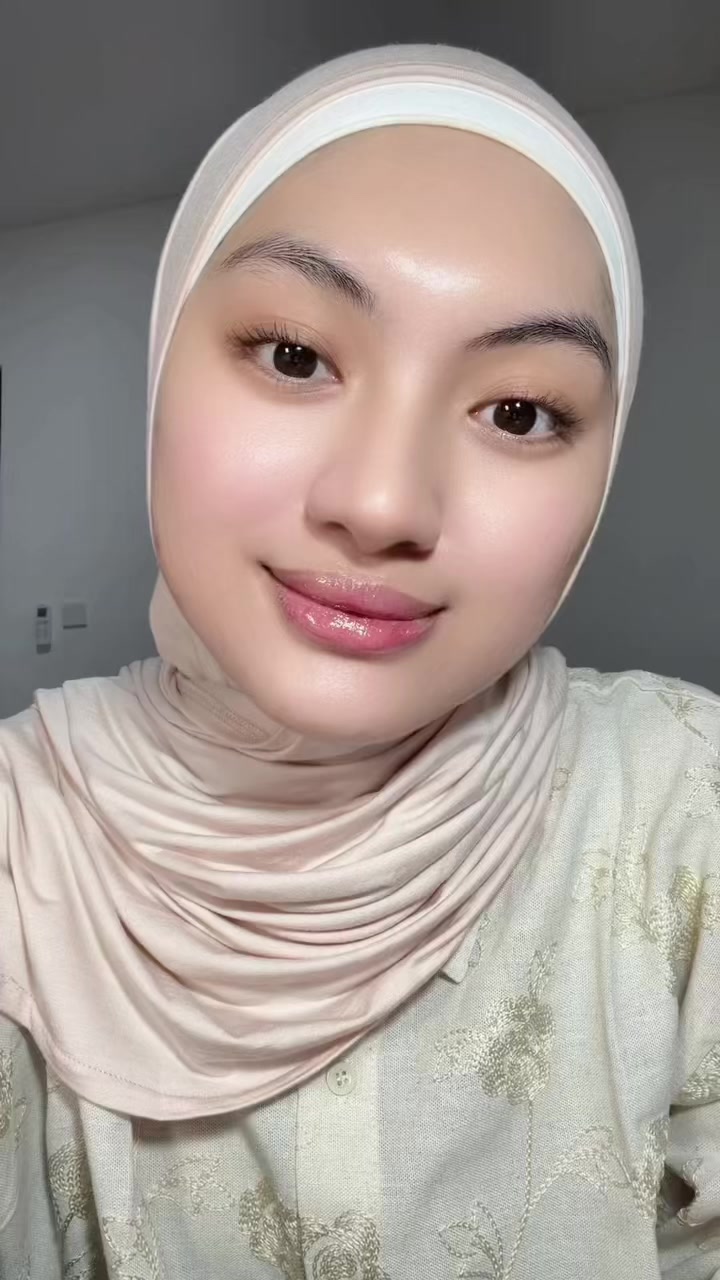 @anum.