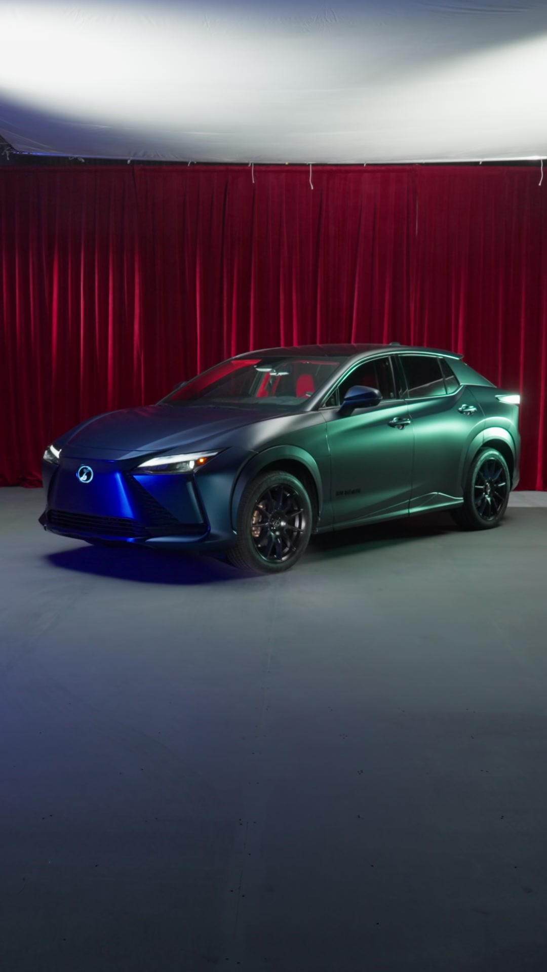 @Lexus