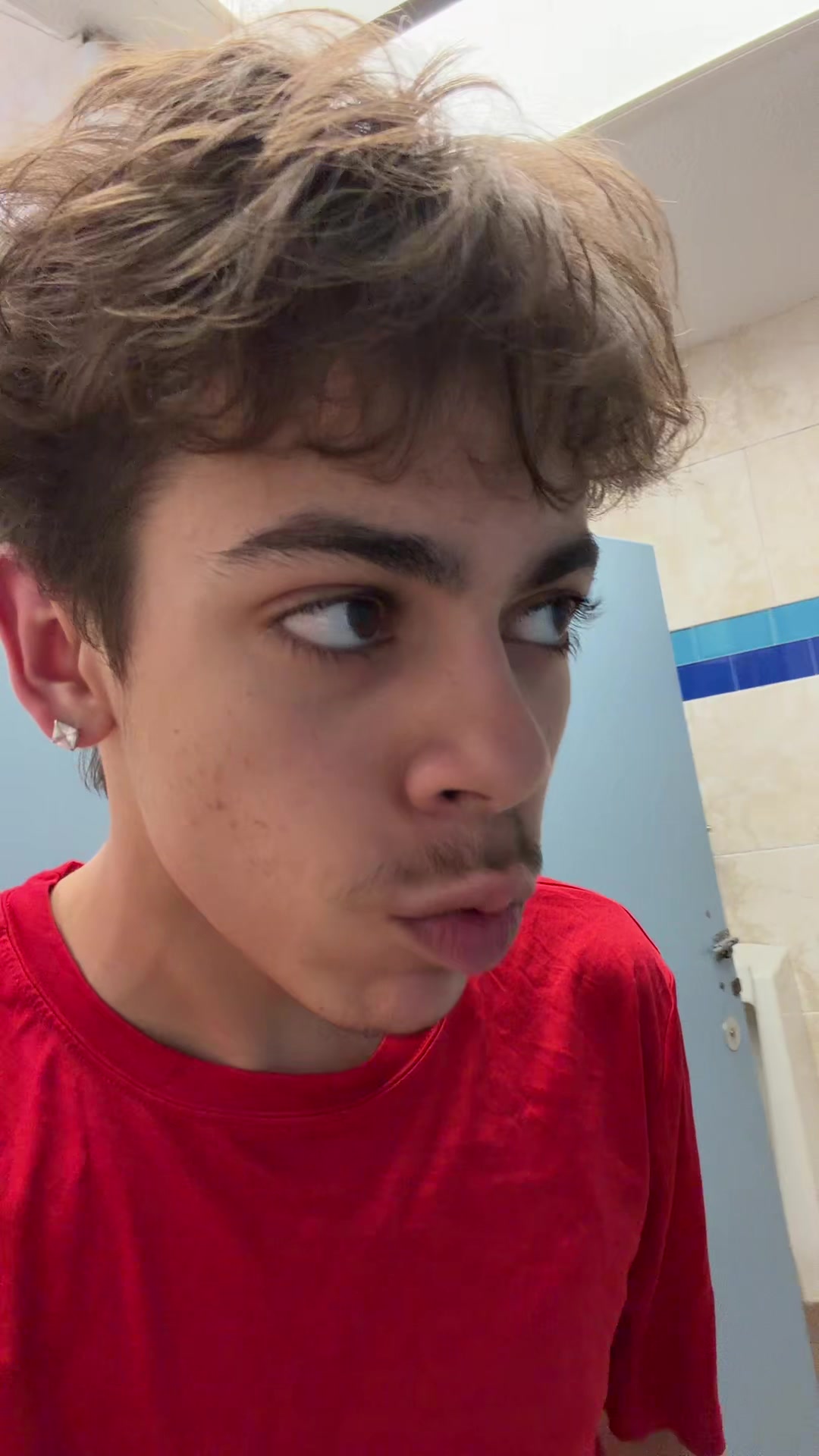 @iseezayy