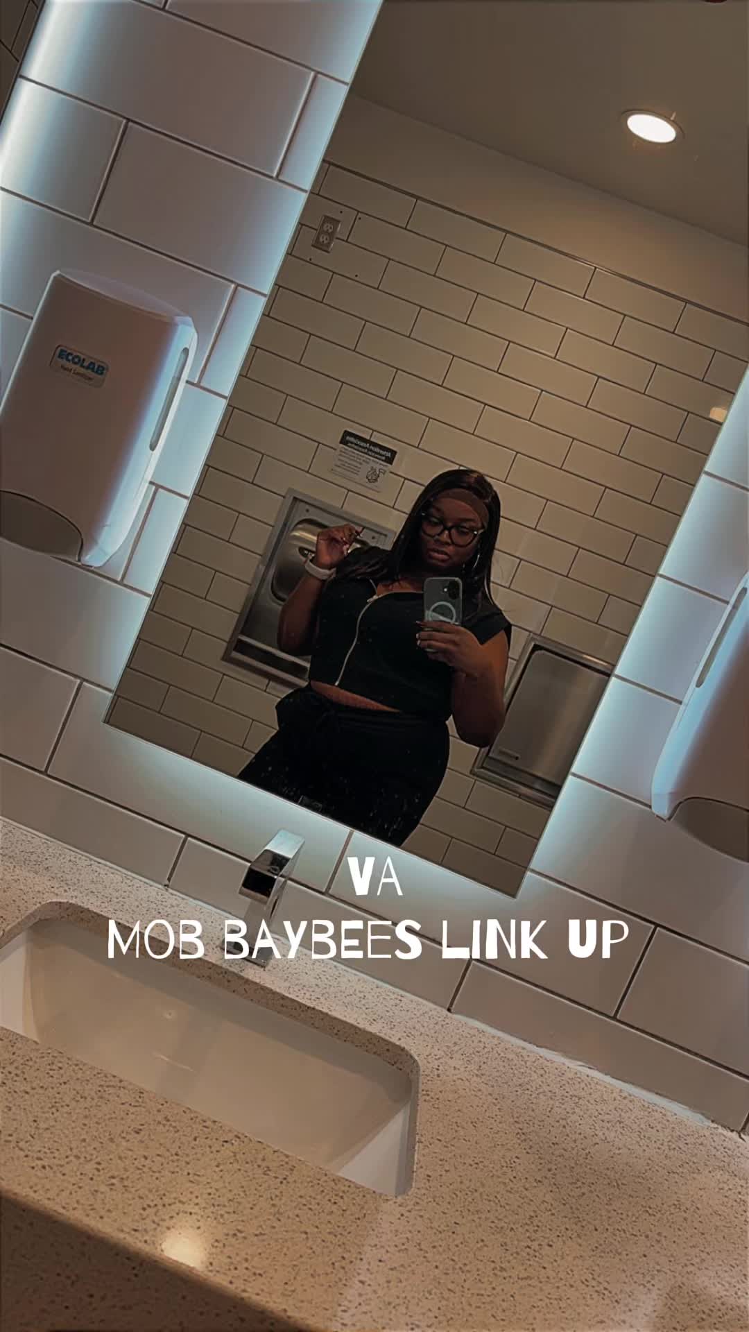 @TeeHolmes♉️ |🔝🫂💨🖤