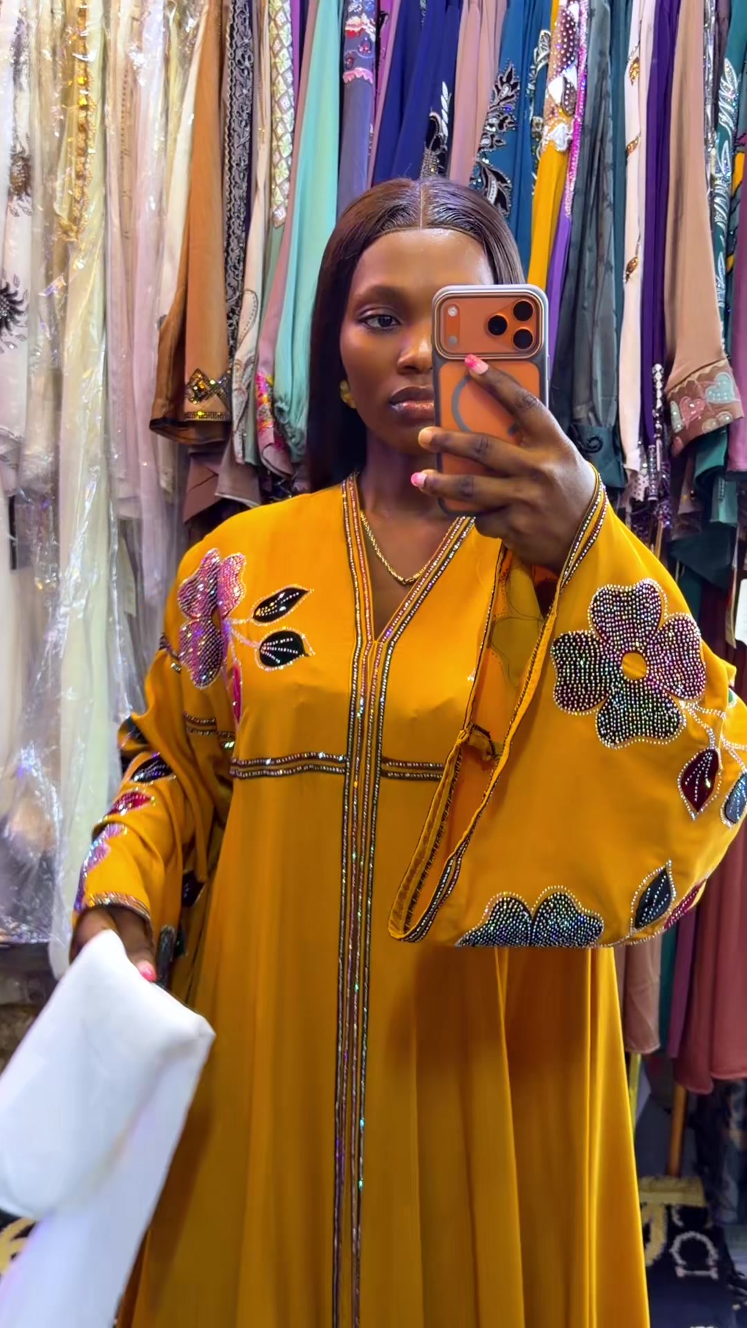 @Oyins_wears