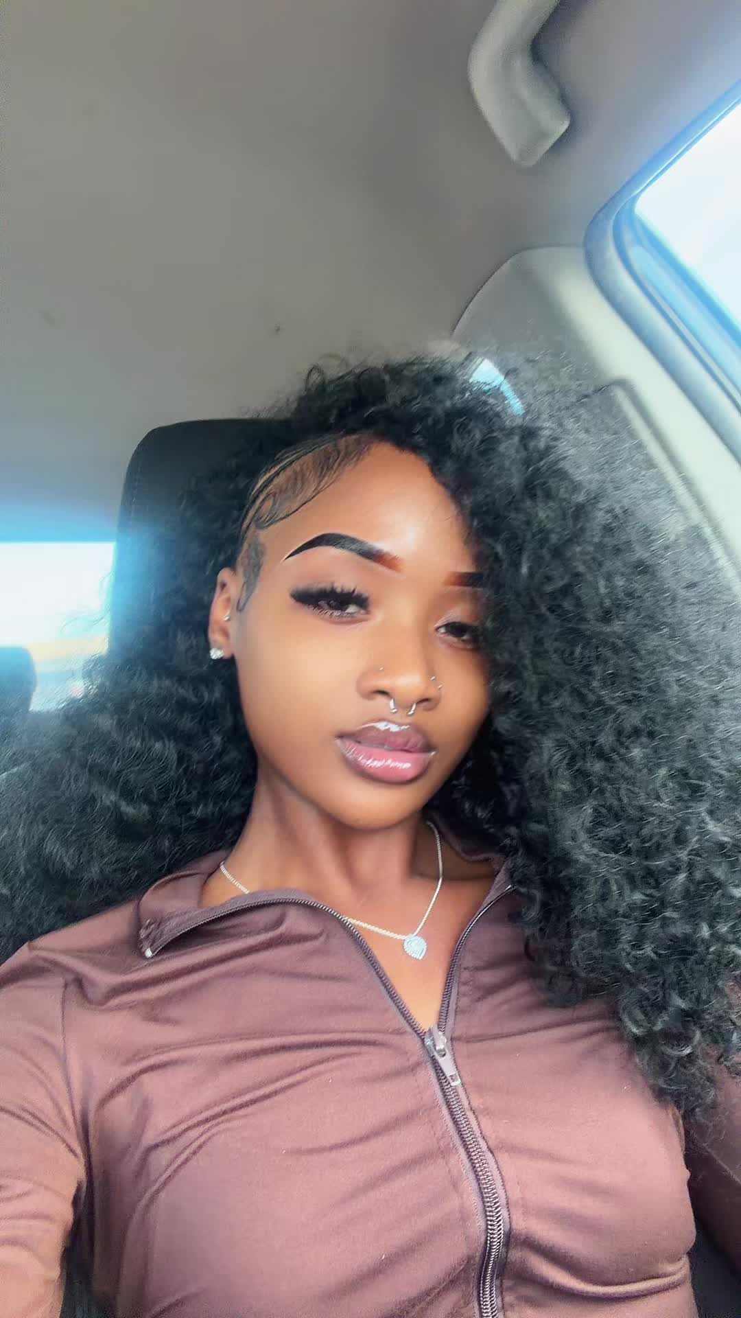 @daniyalashon