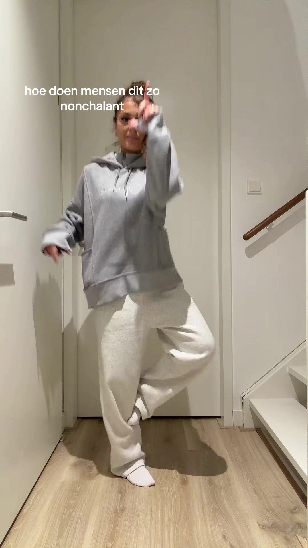 @E K I N