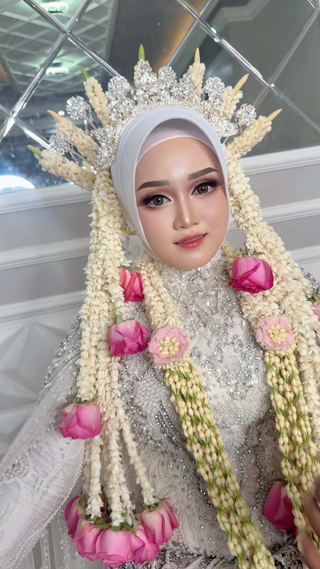 @FausiSalon