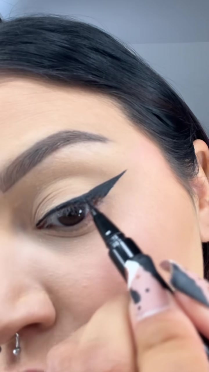 @KVD Vegan Beauty