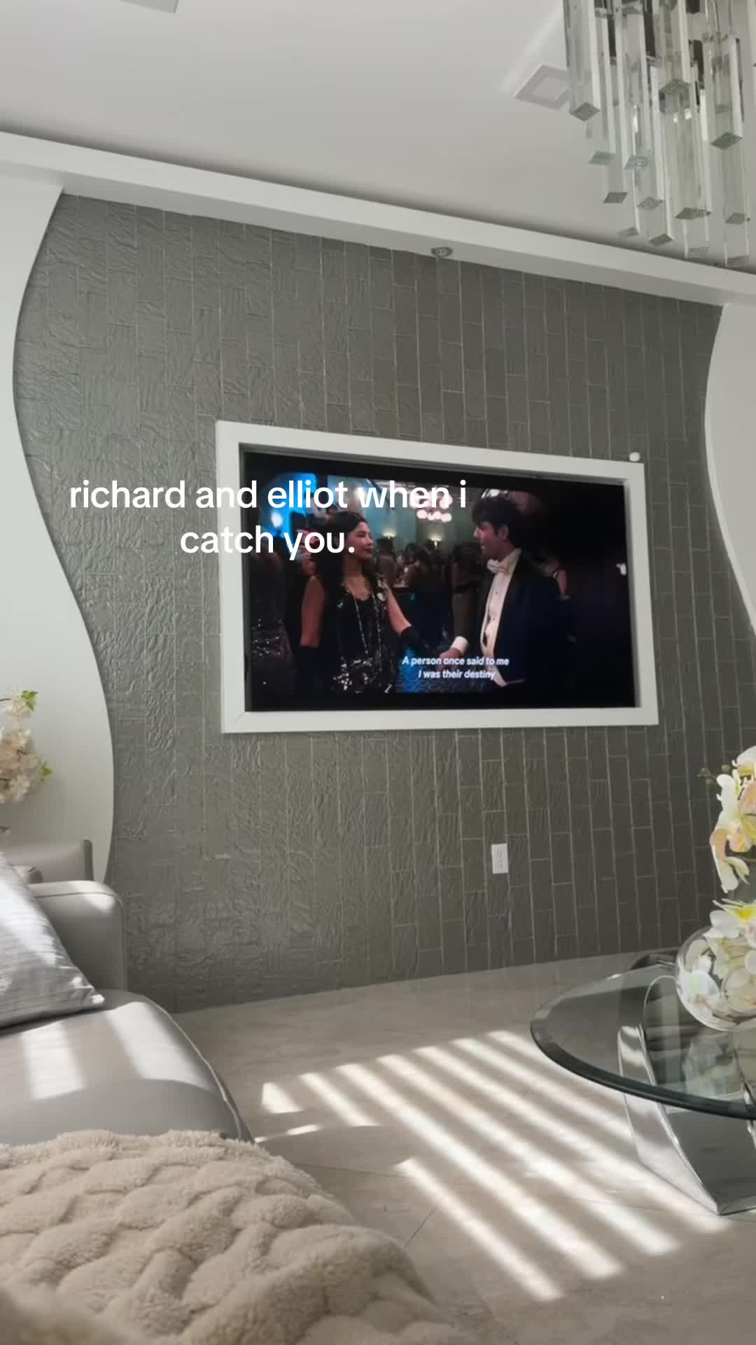 @️