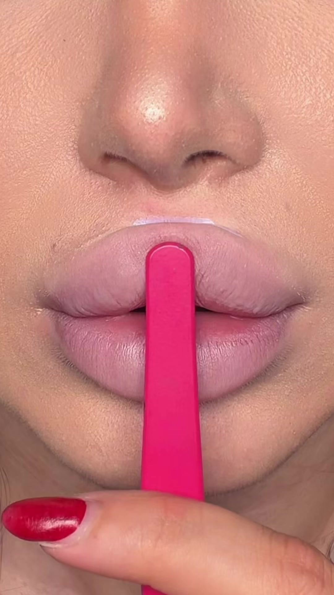 @anisavisage