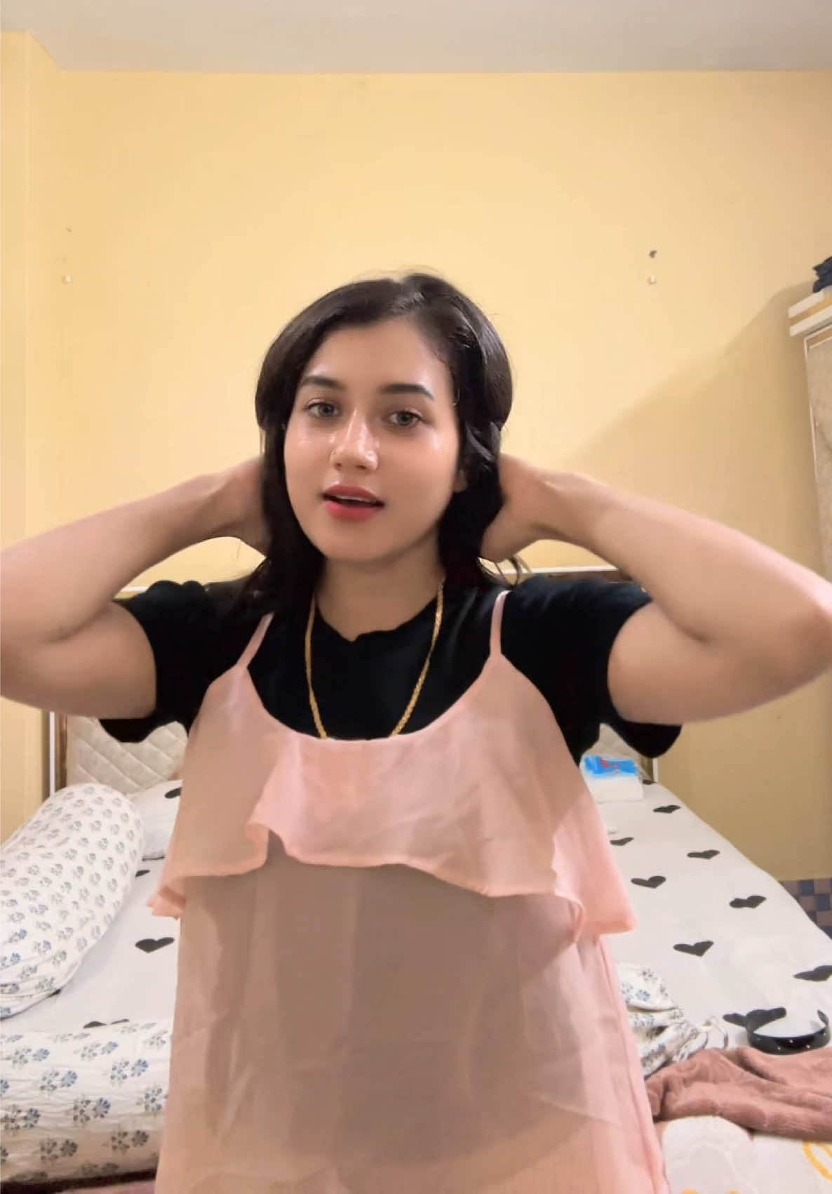@RivaMoni