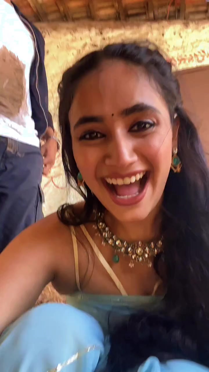 @kutty kaviya