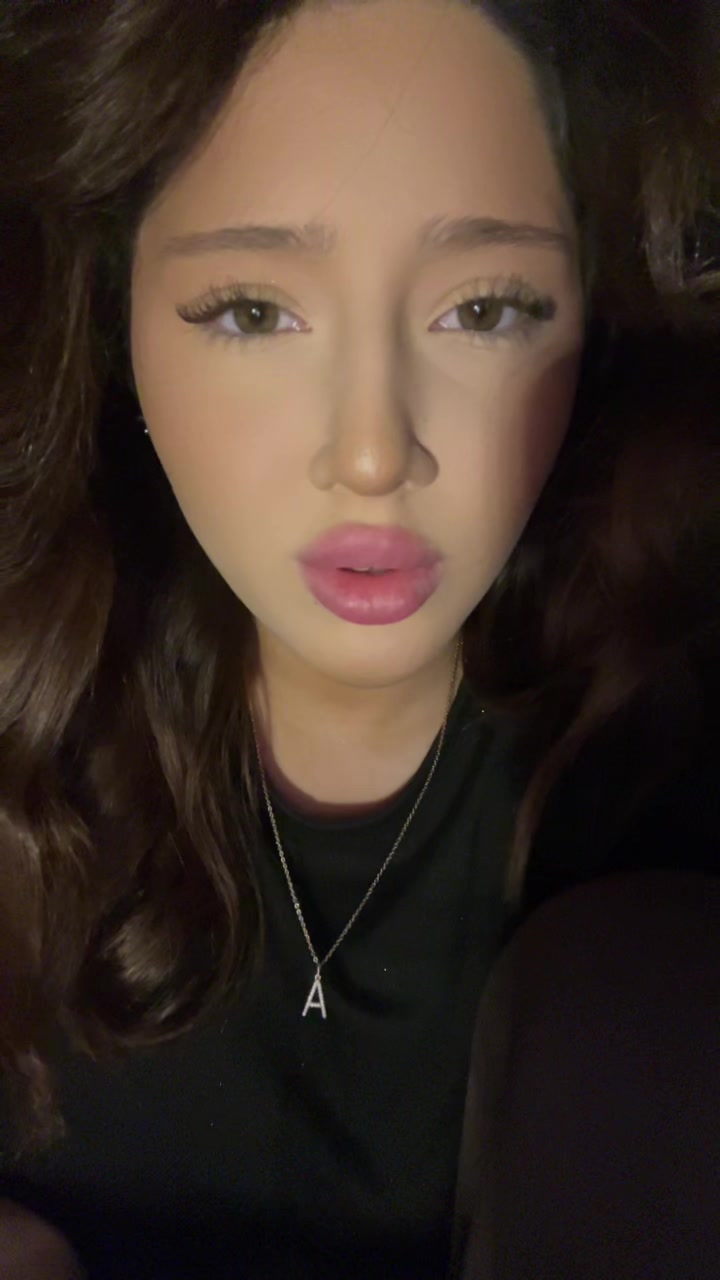 @azanaeva