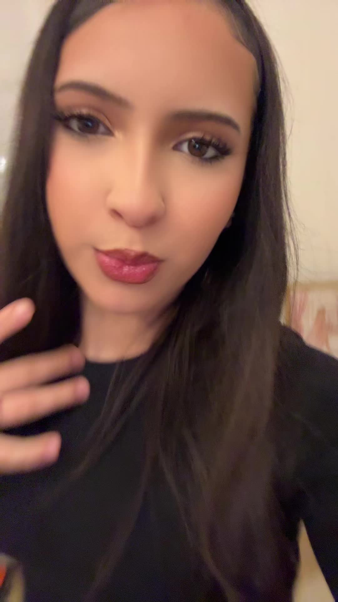@naomiiii