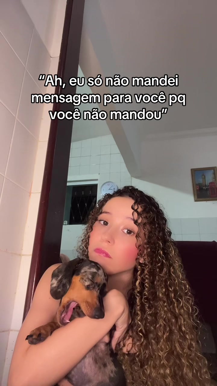 @larissathayná