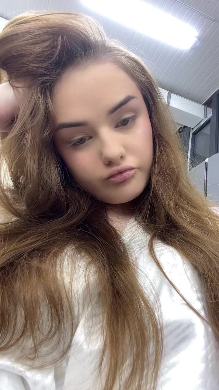 @𝐬𝐮𝐥𝐭𝐚𝐧𝐨𝐯𝐚