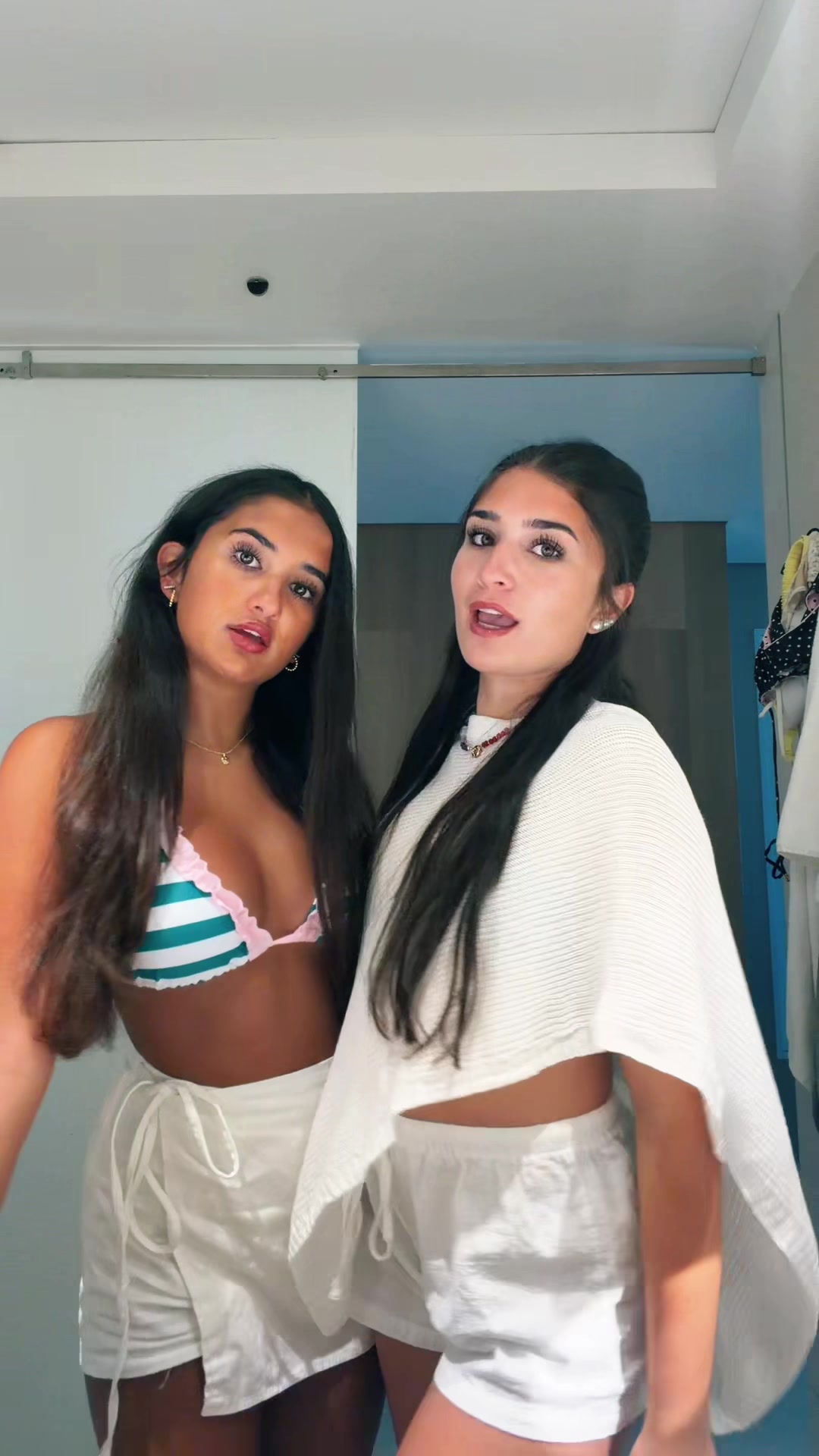 @AVA DUPONT