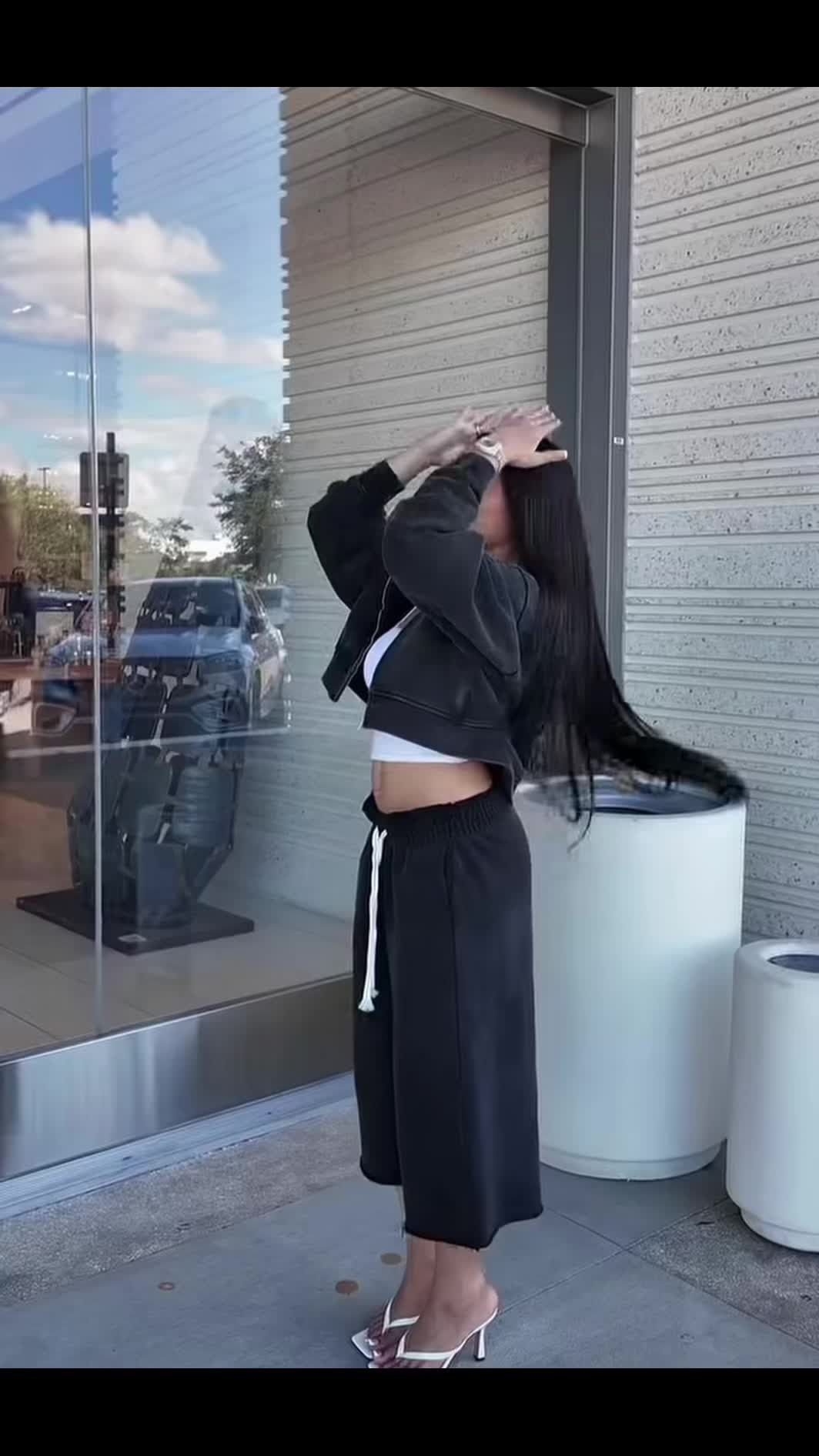 @niyaad