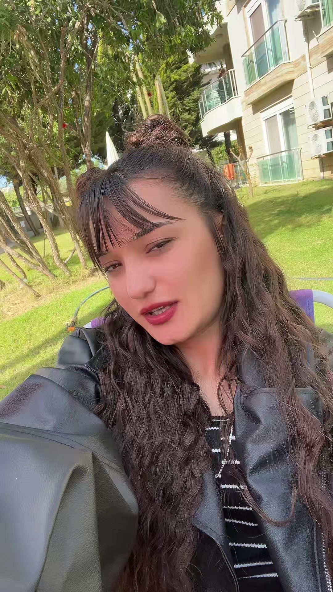 @Emine Nur G&uuml;lten