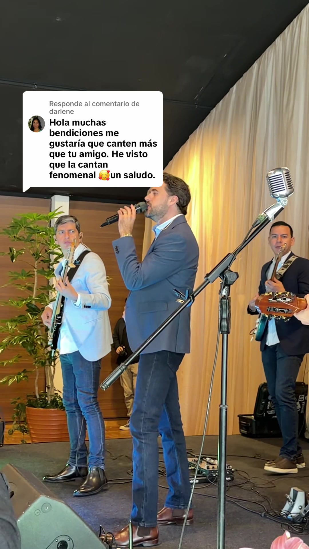 @Hermanos Barbery Oficial