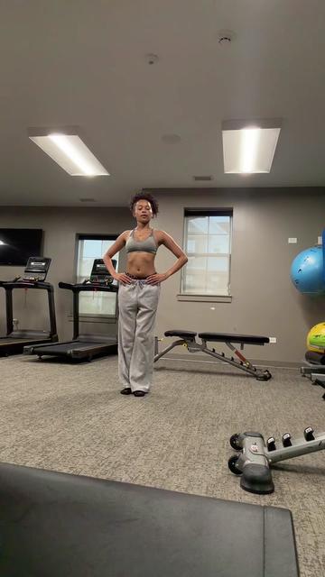 @lovelyybai