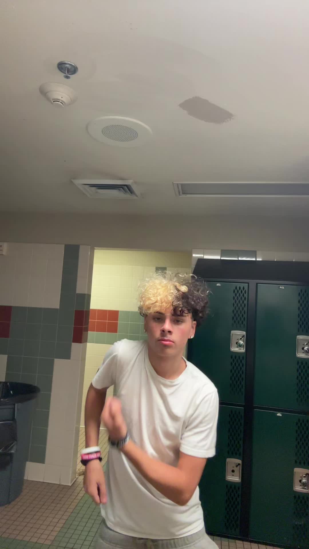 @Mj3