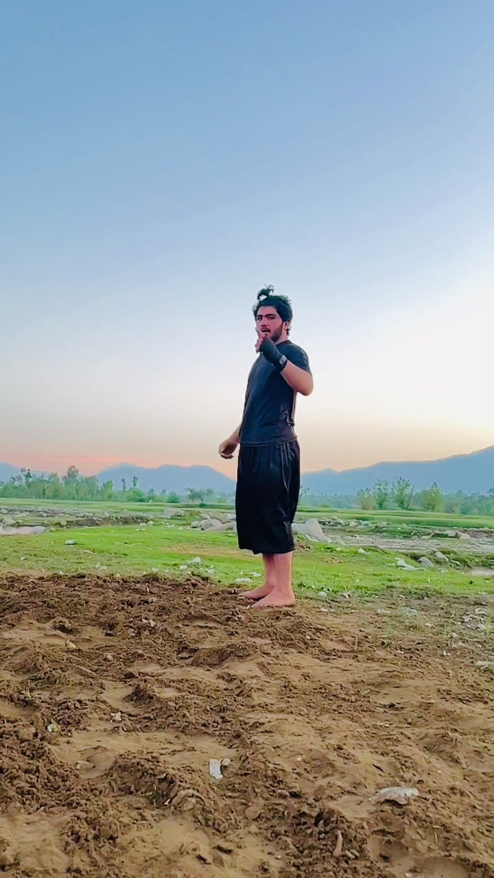 @WAQAS the wolf 😘🤭