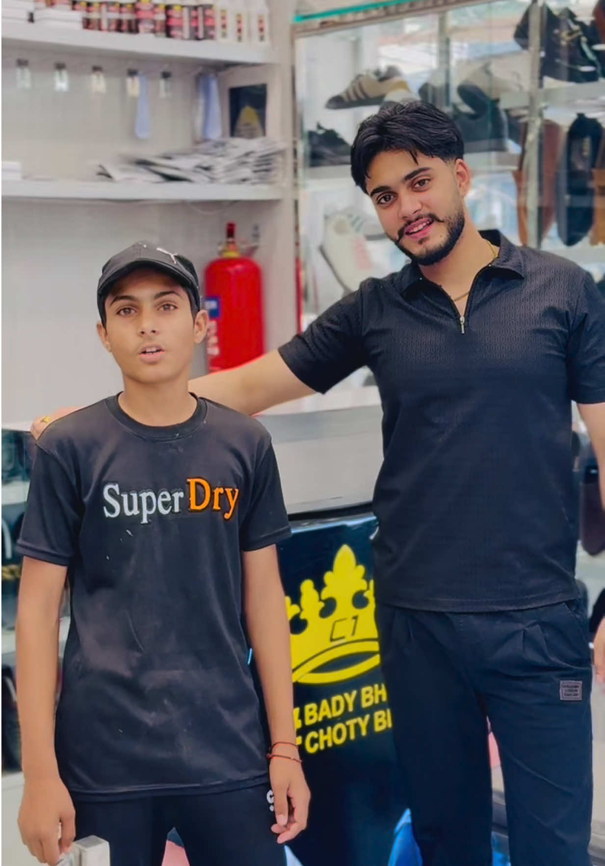 @MR SHEIKH 👑
