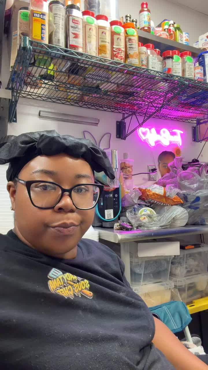 @trapladytana