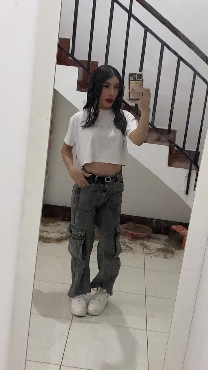 @AlejandraLuuna