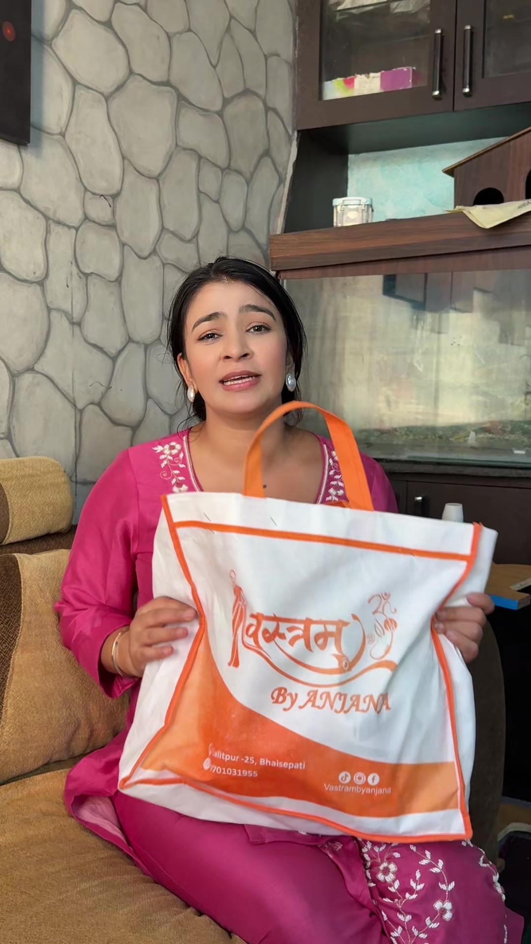 @aarushi_bhandari