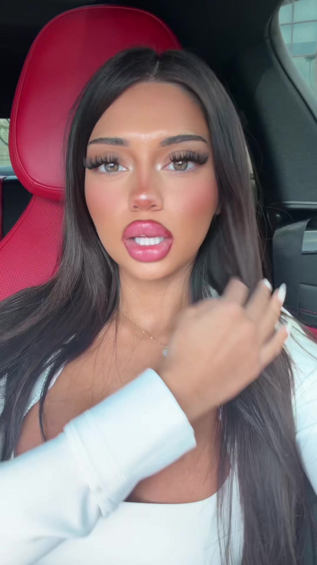 @bellaasagee