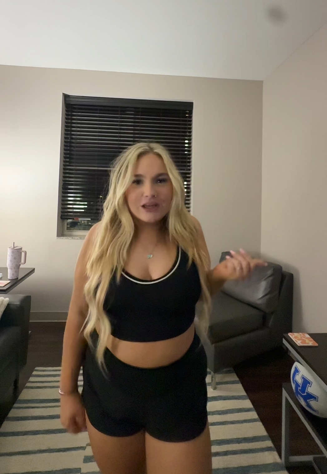@aubri<3