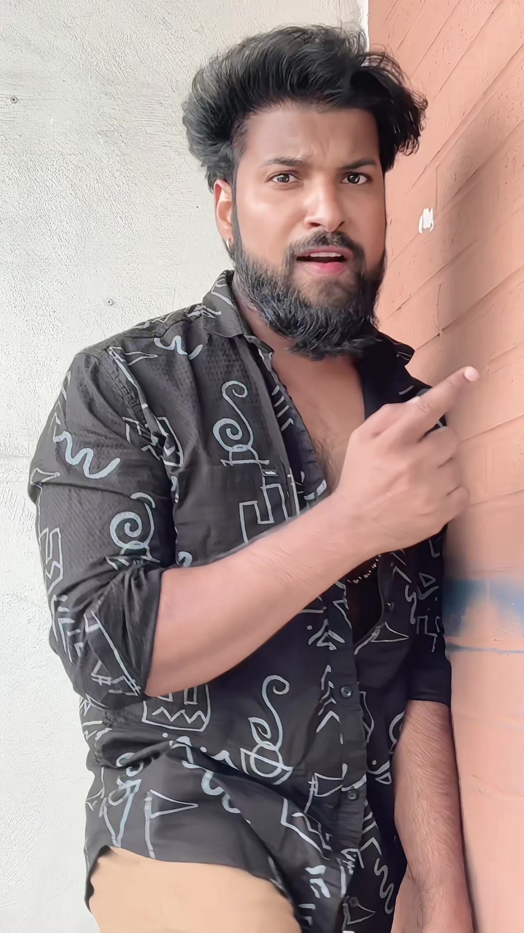 @Dhilak