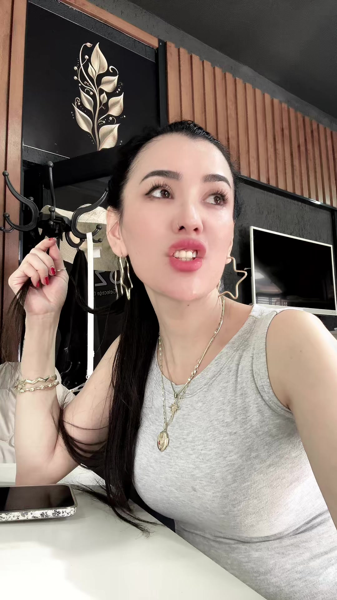 @Elif Noyan♒️