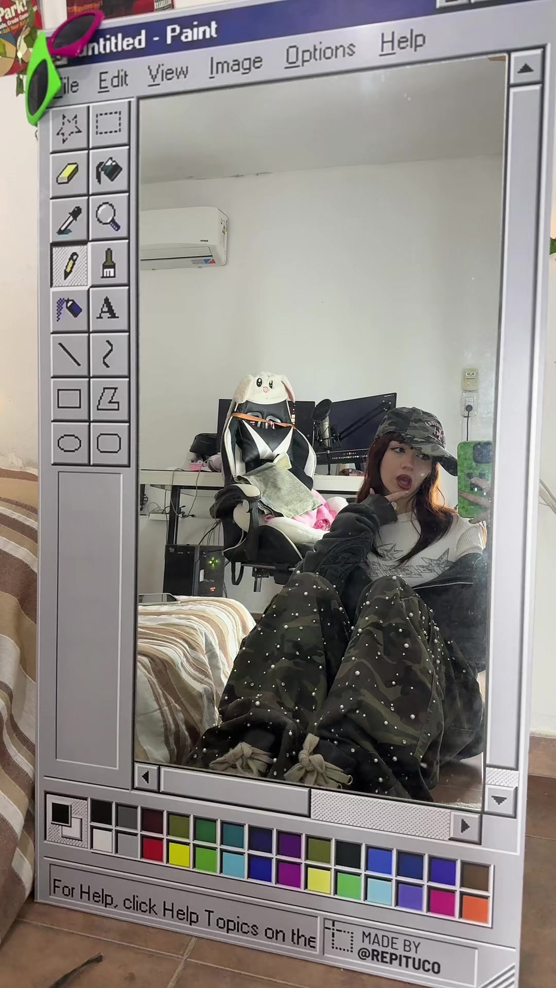 @vickyest