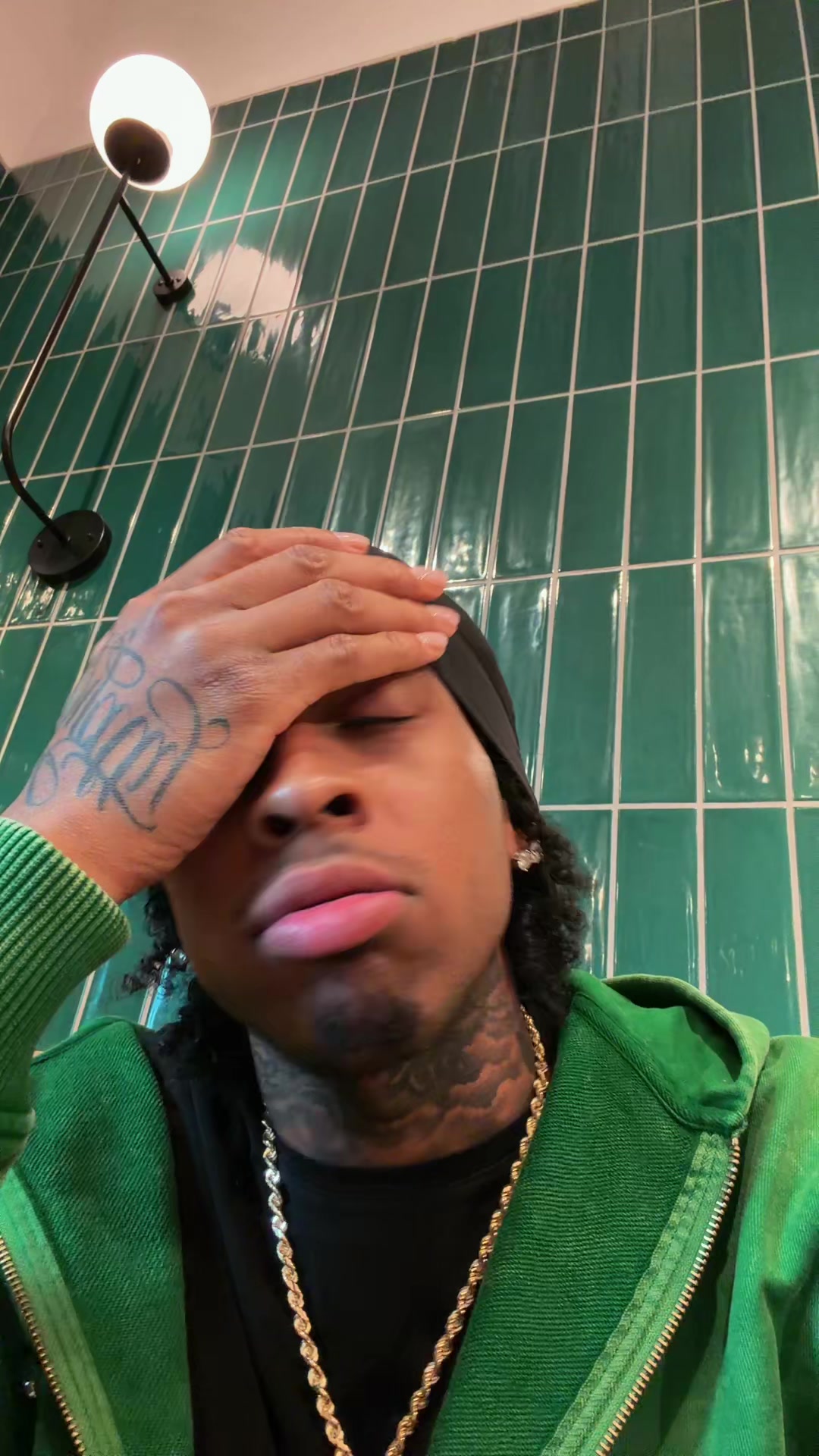 @Girl That’s Eli 🥴