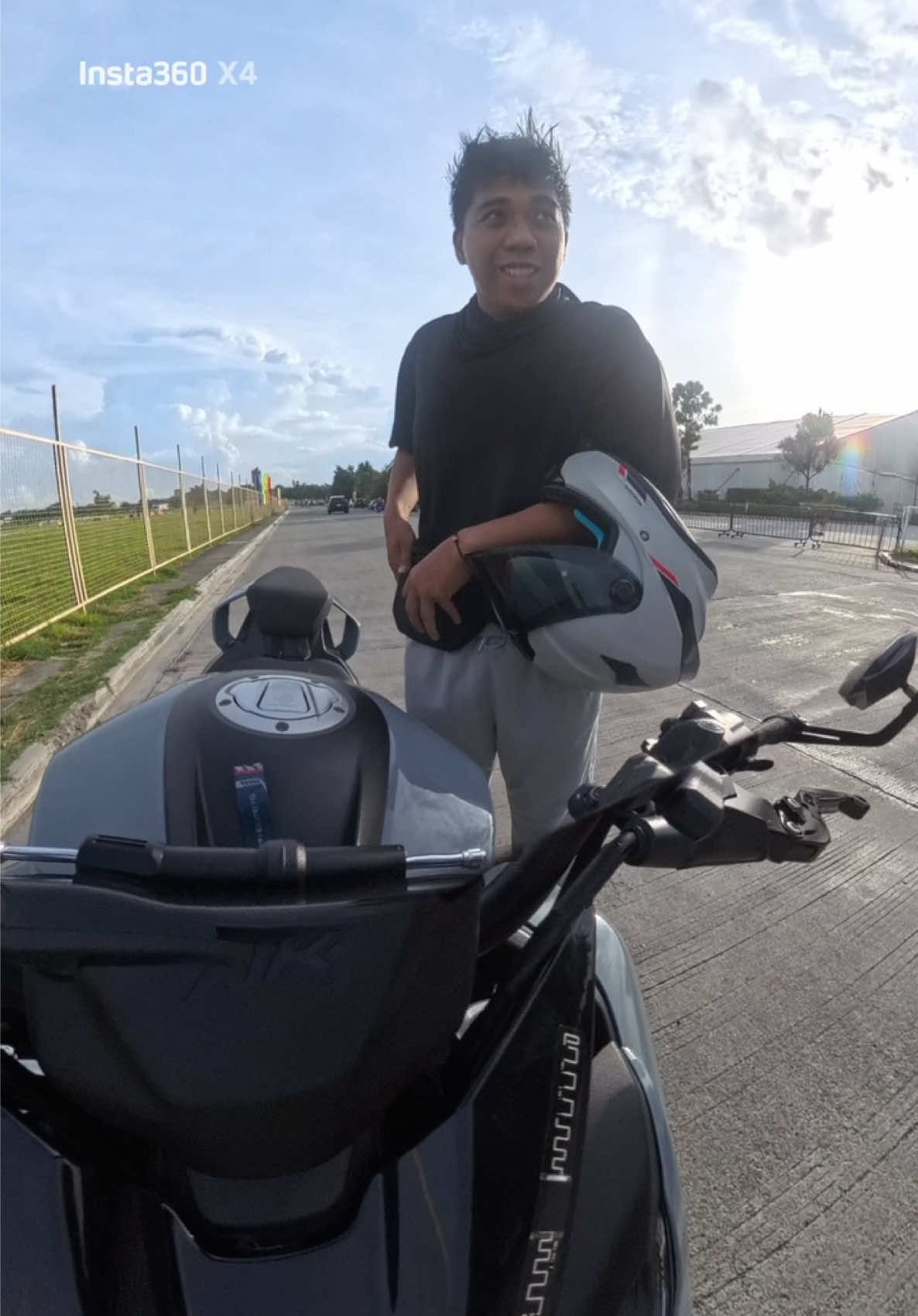 @Rj