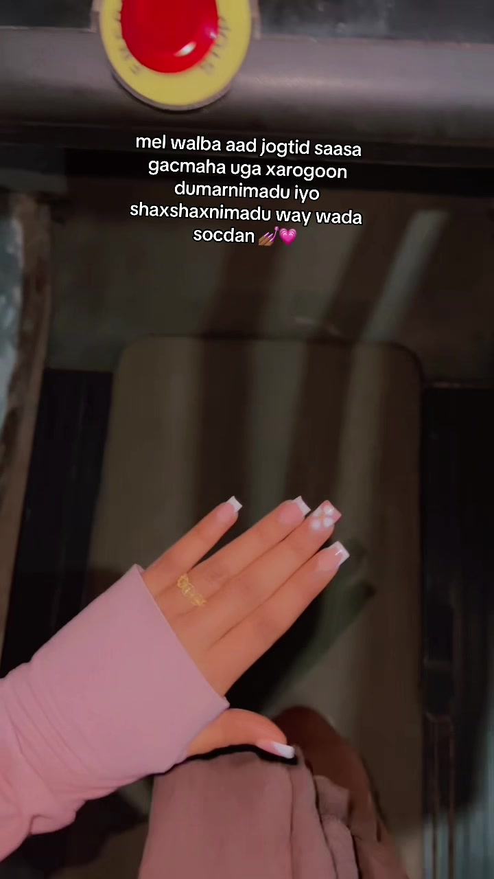 @B E L L A NAILS✨