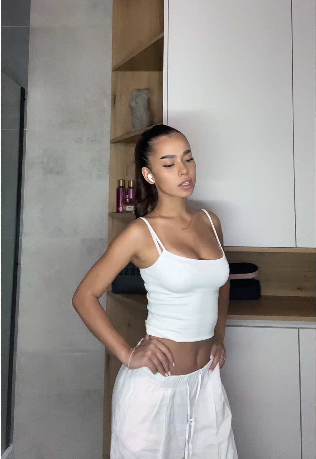 @madalinaav
