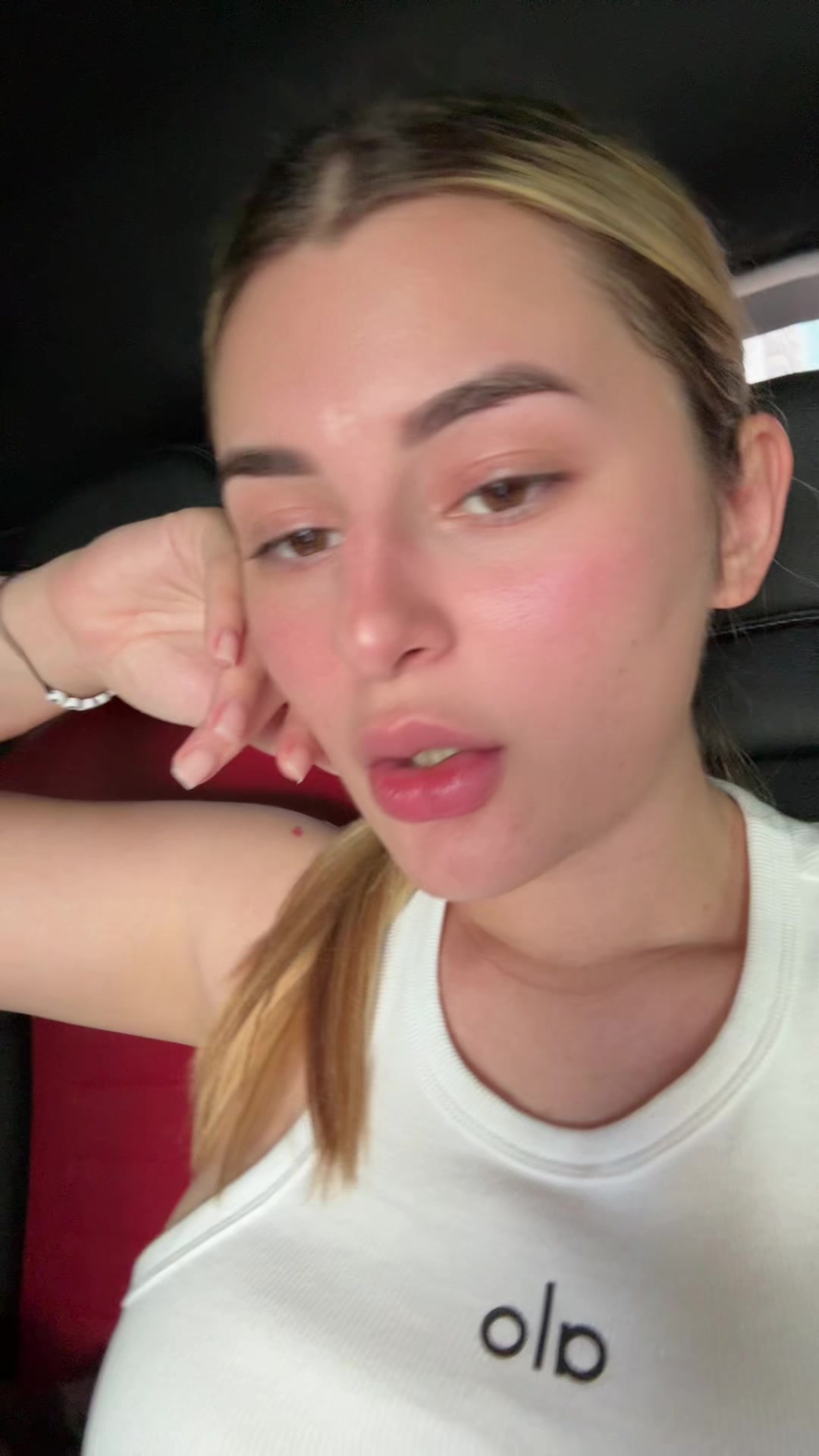 @Isabella Cede&ntilde;o