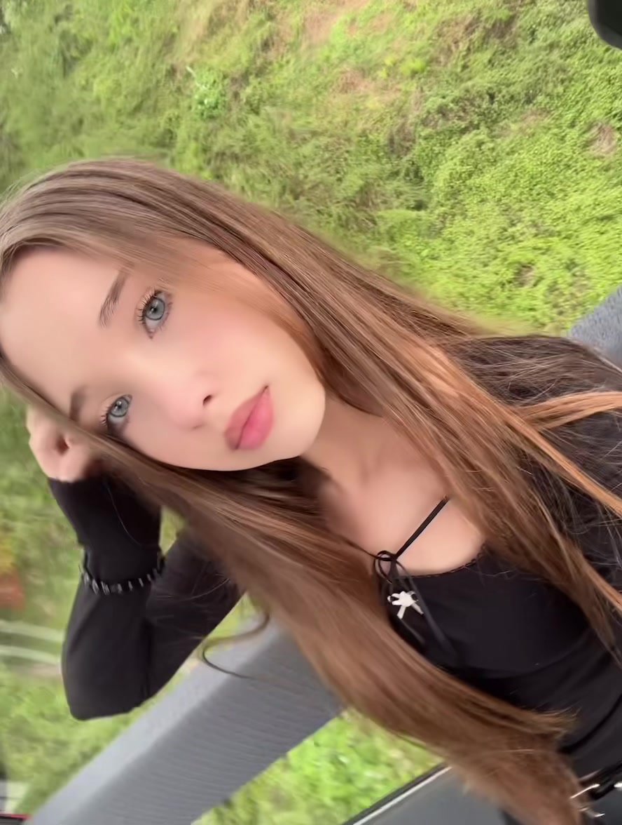 @анастасиська
