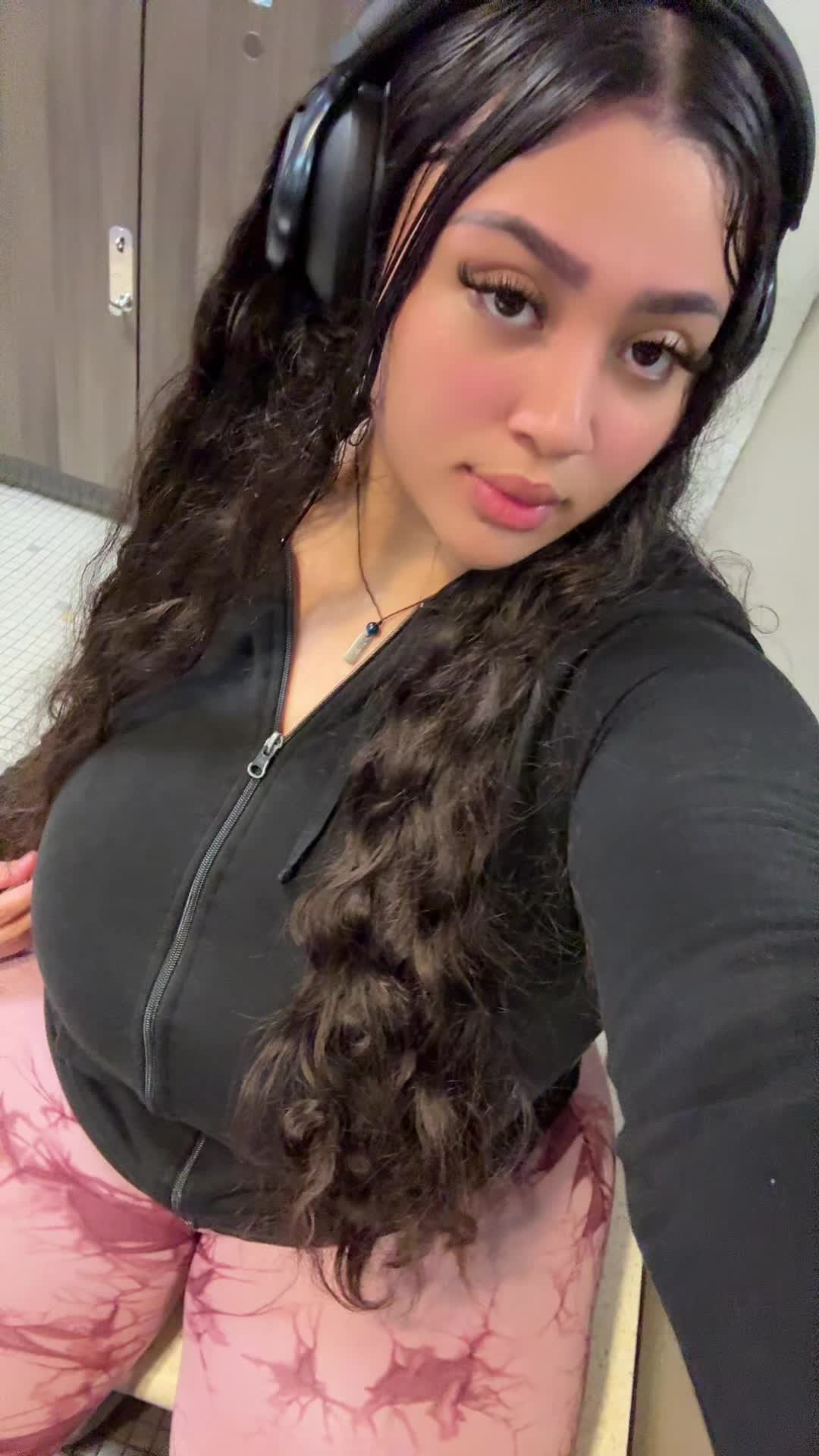 @B👸🏽