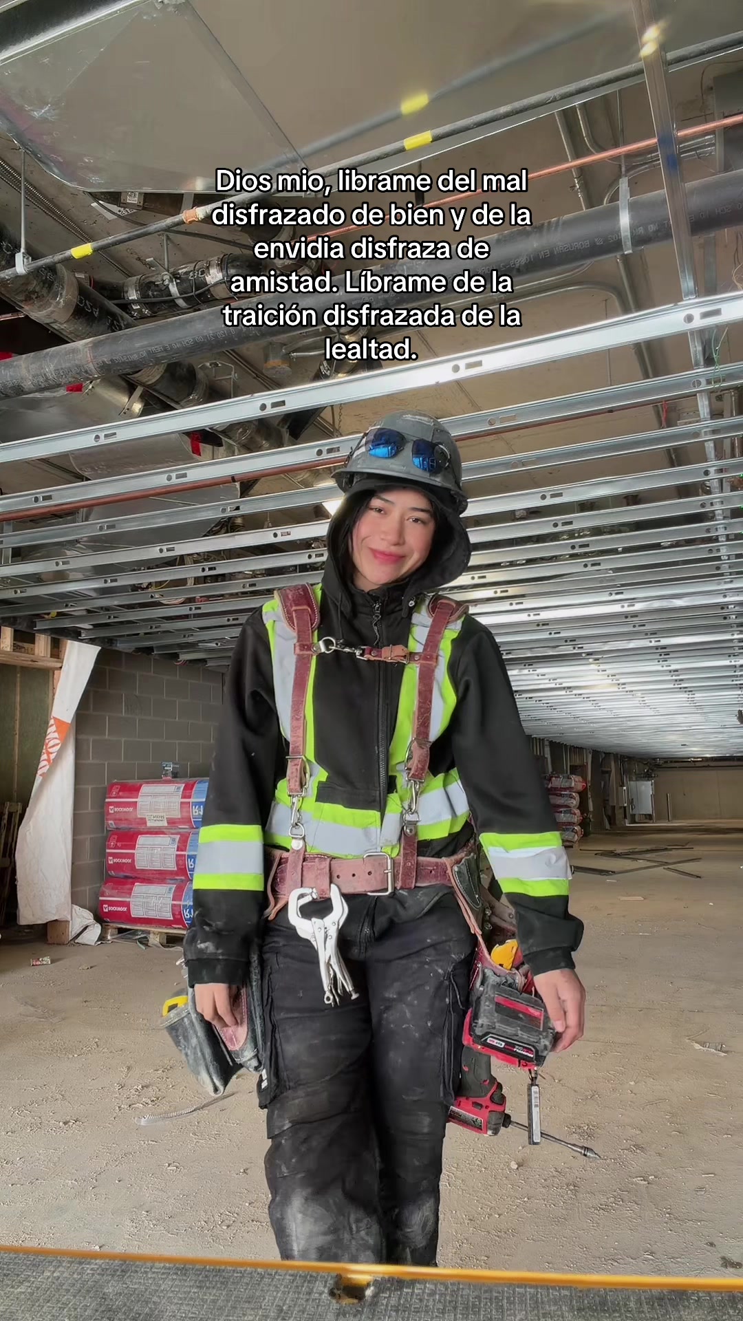 @Candita 👷🏻&zwj;♀️🇨🇦❤️&zwj;🔥