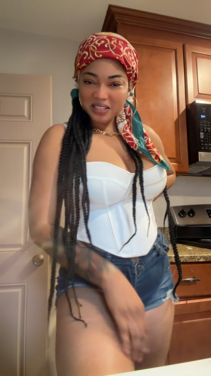 @Darlinghector