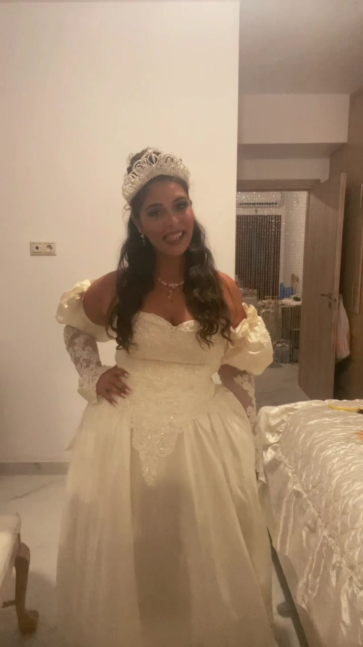 @Alithini