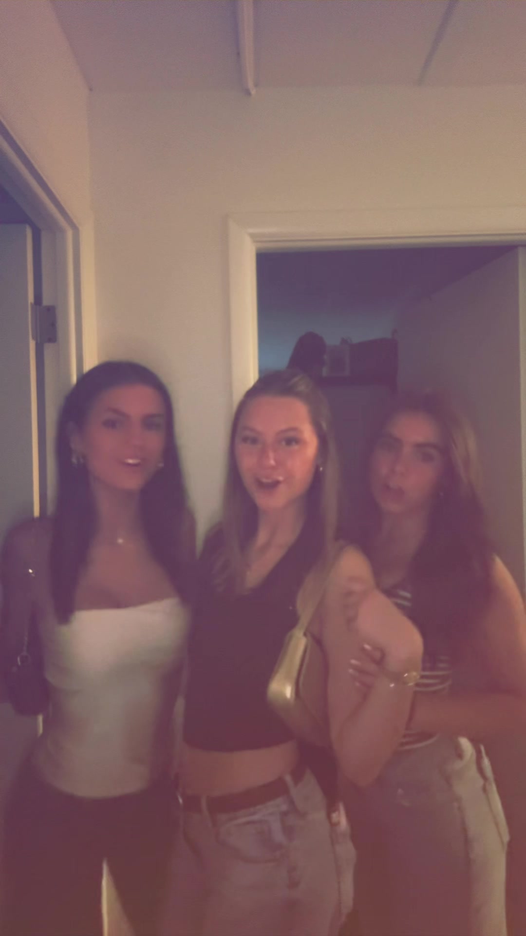 @leahaverdilll