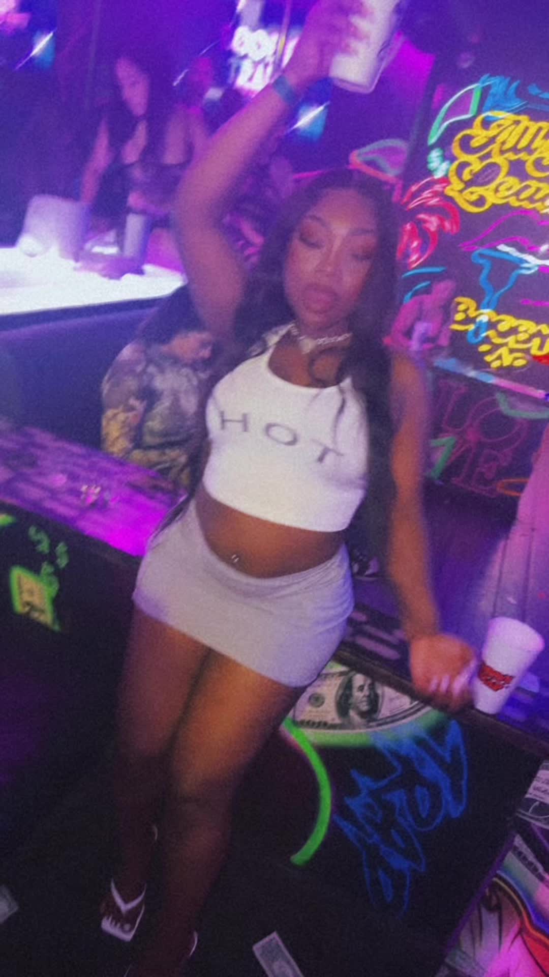 @Micki Hollywood
