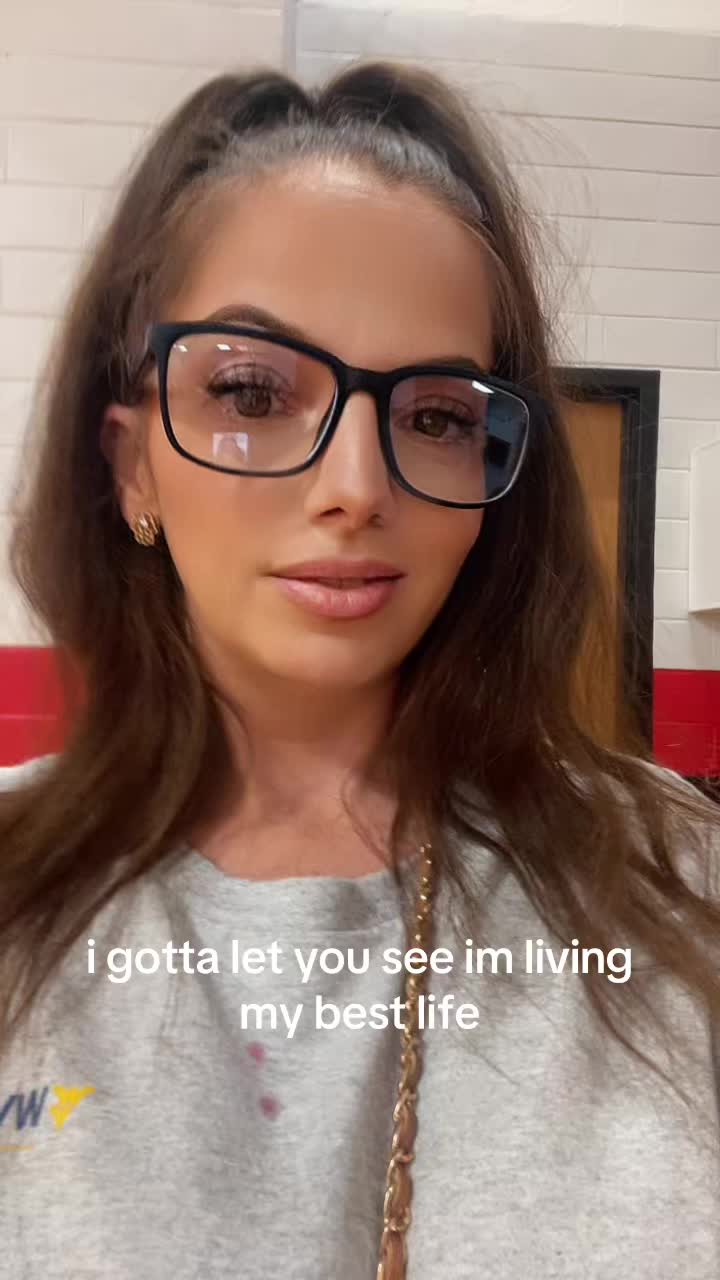 @misspamela