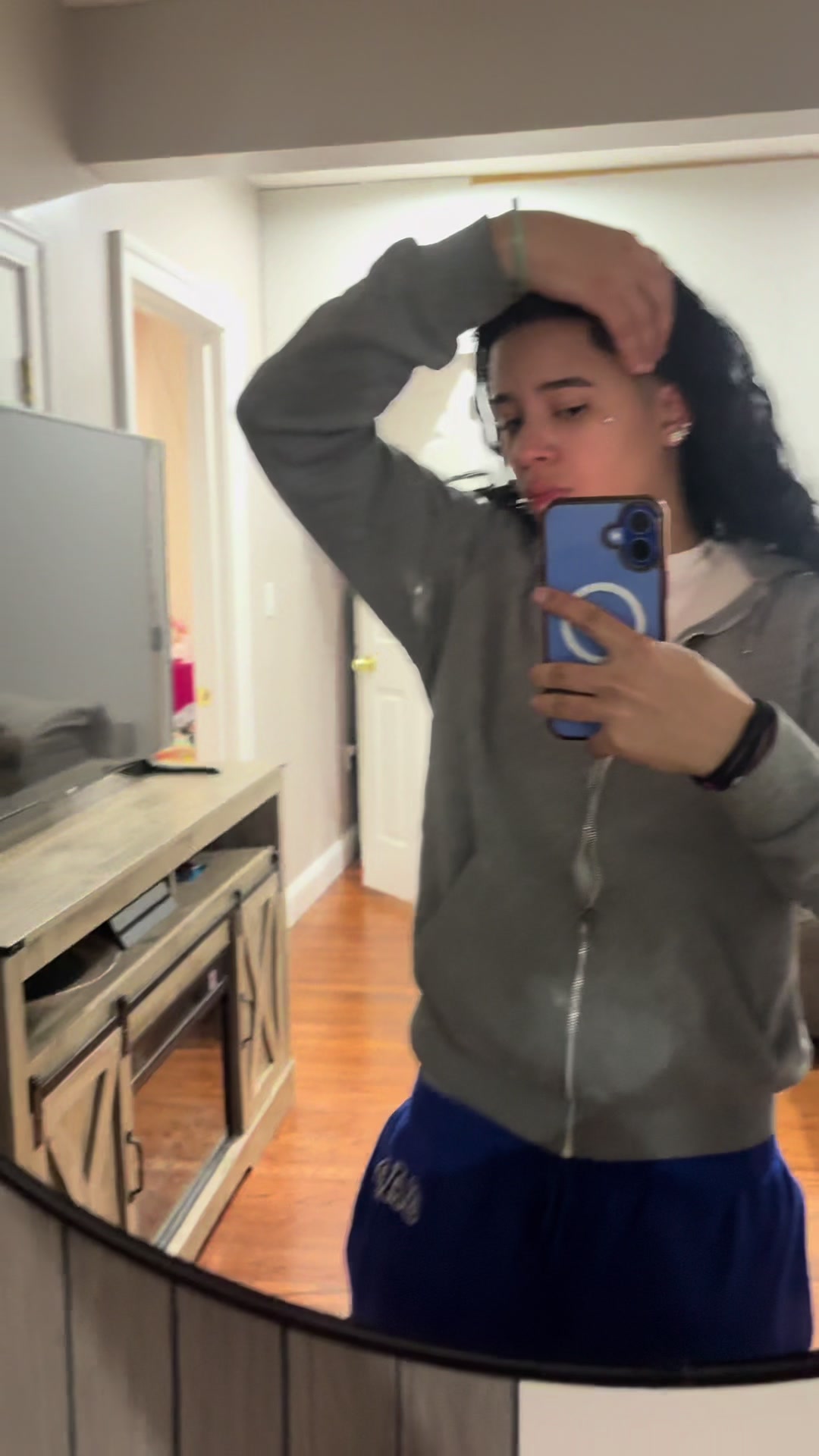 @Ny