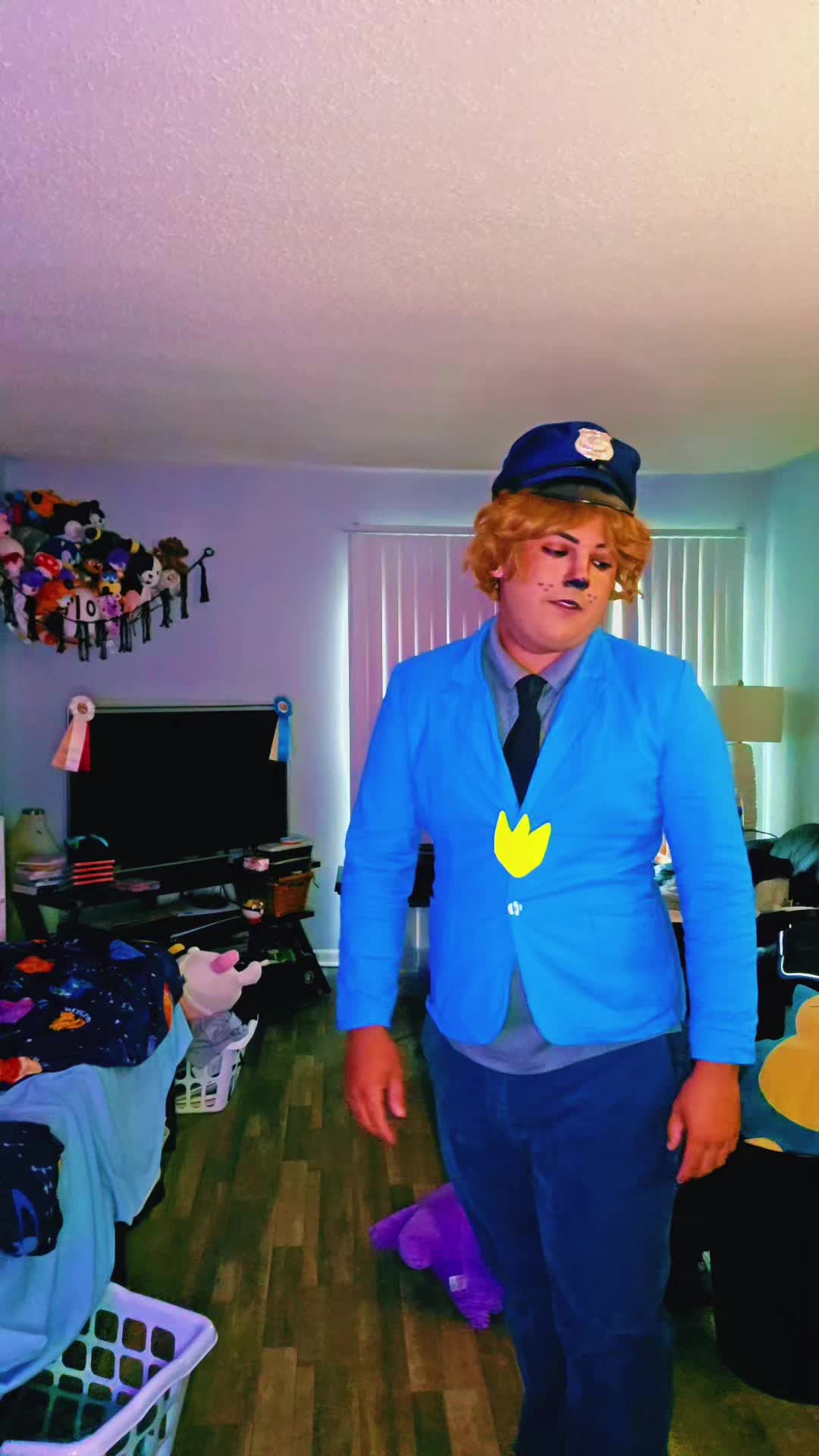 @Hero