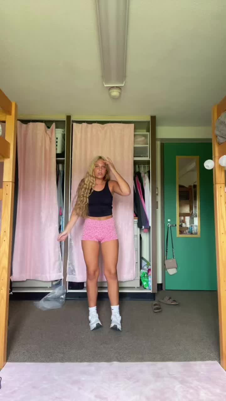 @Maksspammm 💋🐆